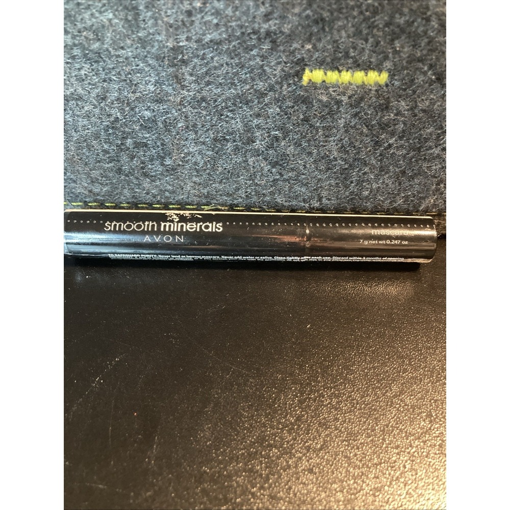 Avon SMOOTH MINERALS Mascara Brown-Black N02 NOS Sealed Discontinued